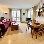 Wintergarten-Appartement, Warnemuende