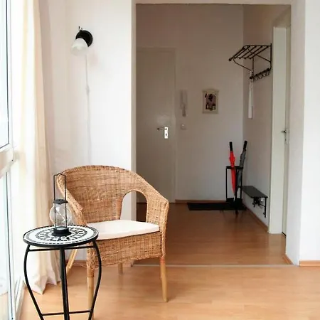 Apartment Wintergarten-appartement, Warnemuende